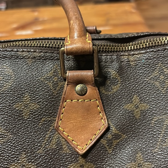 Louis Vuitton Monogram Speedy 30 - Picture 7 of 15
